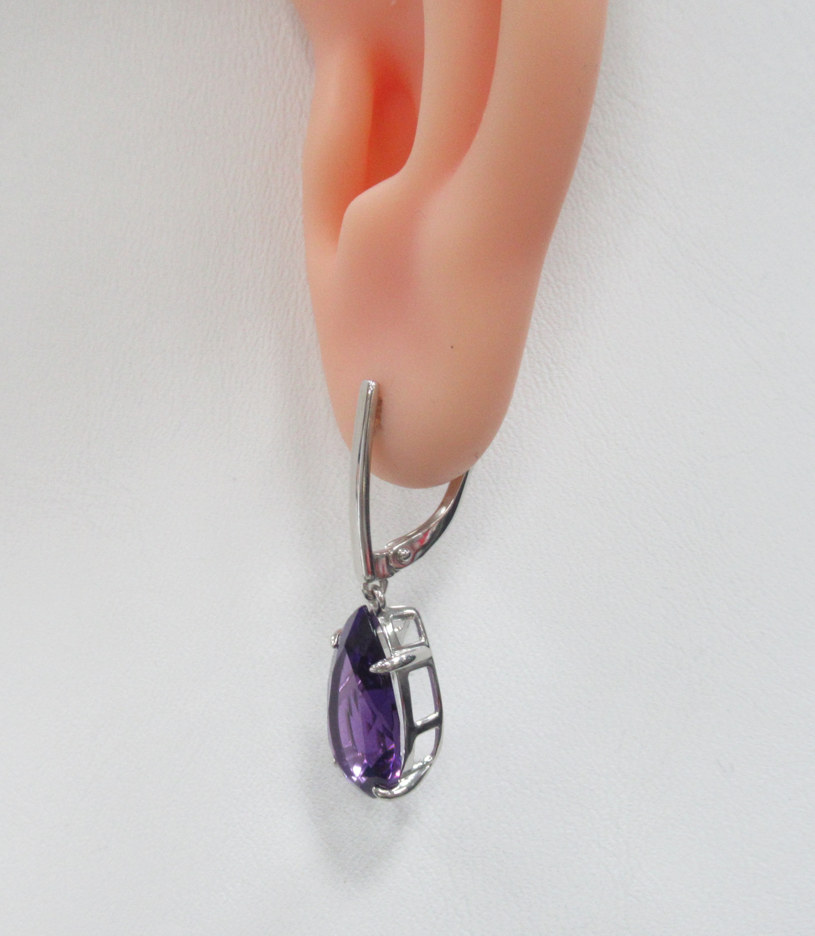 Серебряные серьги с аметистами